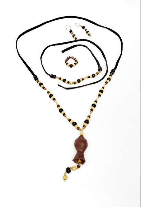 ست دستبند و گردنبند انار خشک