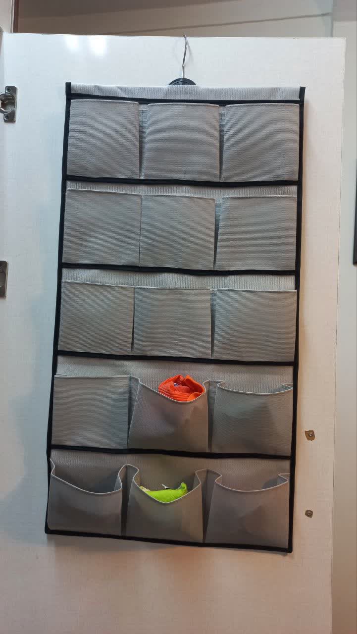 جاجورابی پشت دری آویز