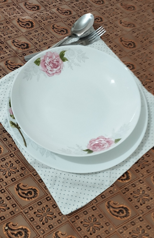 زیر بشقابی نخی و پارچه ای سایز بزرگ